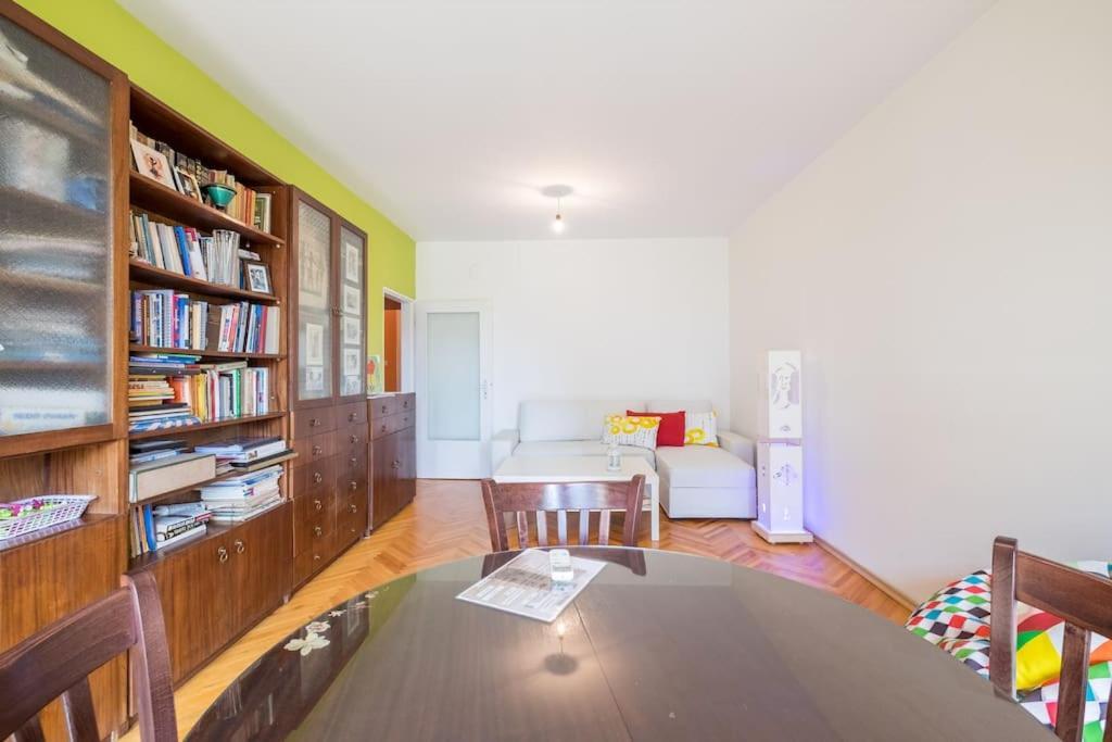Beautiful Flat In Central Location By Flat Mаnager Szófia Kültér fotó