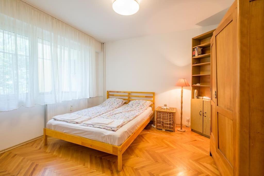 Beautiful Flat In Central Location By Flat Mаnager Szófia Kültér fotó