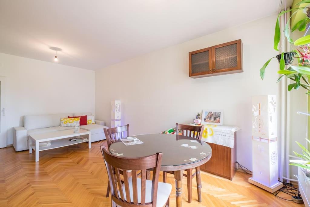 Beautiful Flat In Central Location By Flat Mаnager Szófia Kültér fotó