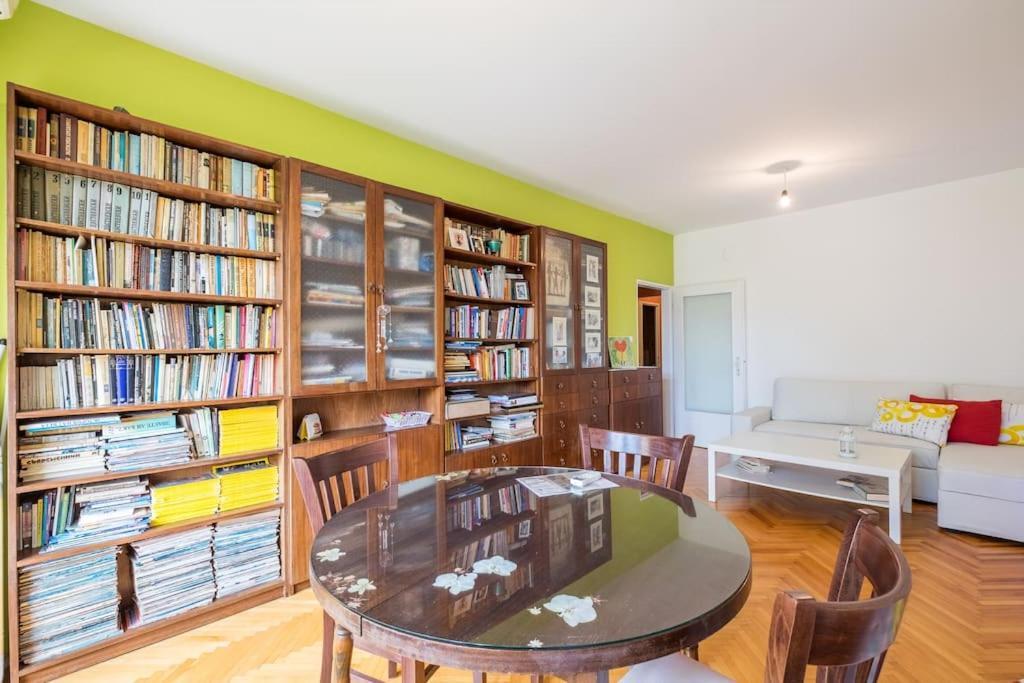 Beautiful Flat In Central Location By Flat Mаnager Szófia Kültér fotó