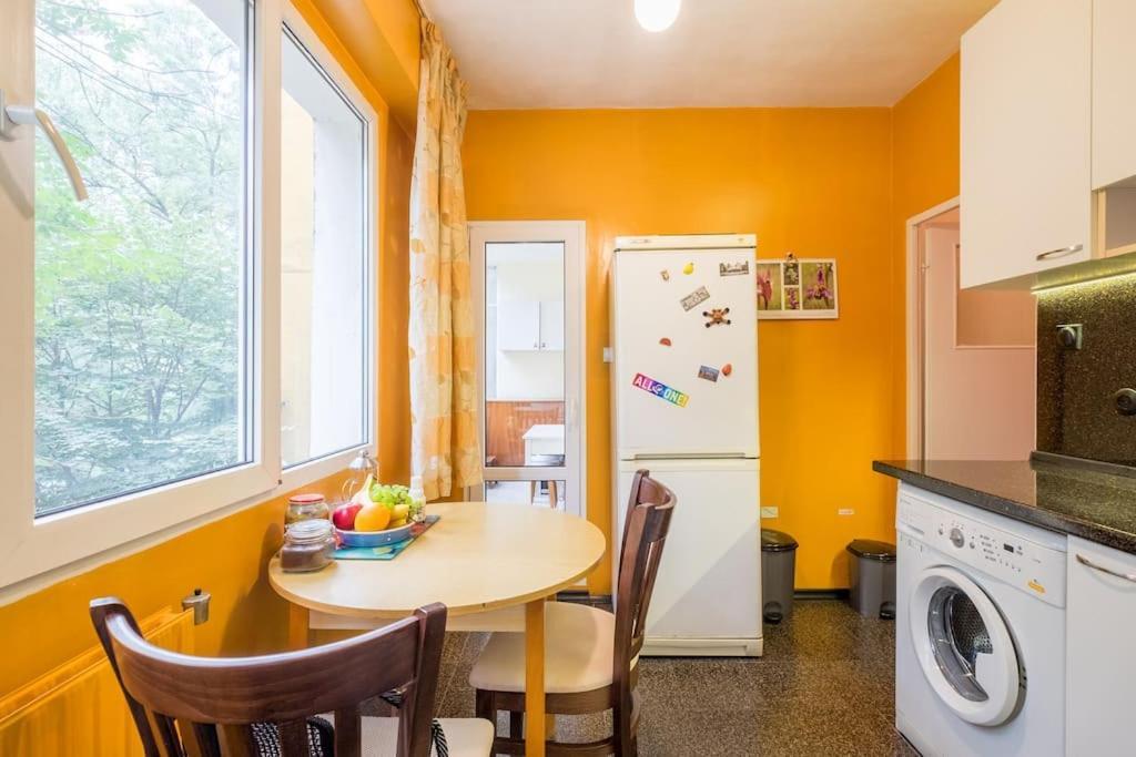 Beautiful Flat In Central Location By Flat Mаnager Szófia Kültér fotó
