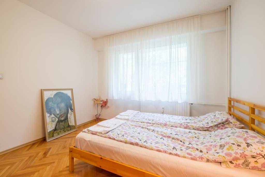 Beautiful Flat In Central Location By Flat Mаnager Szófia Kültér fotó
